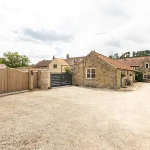 Host & - Hutton-le-hole Hutton le Hole